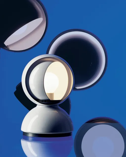 Лампа «Eclisse», созданная Вико Маджистретти Лампа «Eclisse», созданная Вико Маджистретти