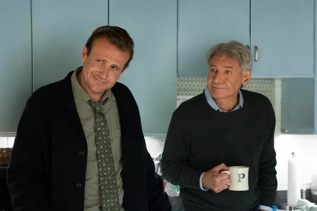 5 сериалов, которые помогут справиться с осенней хандрой