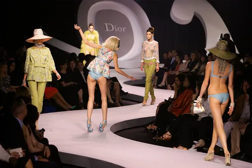 Показ коллекции Dior Круиз 2008 Показ коллекции Dior Круиз 2008