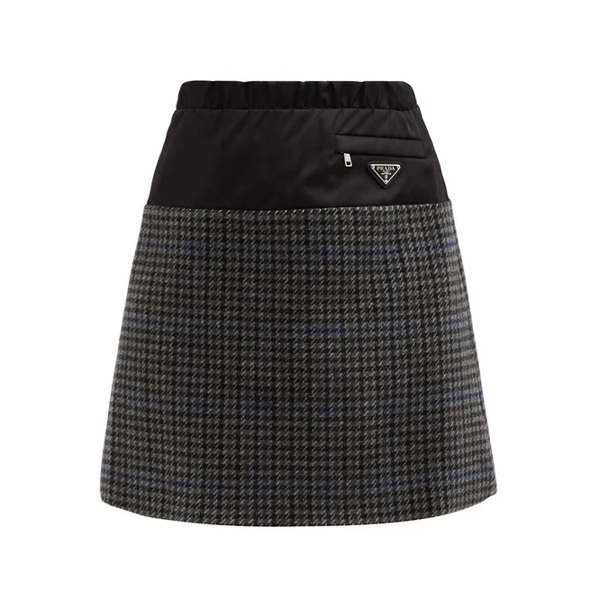 PRADA, 55 866 руб. 