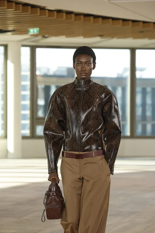 Stella McCartney осень-зима 2025 Stella McCartney осень-зима 2025