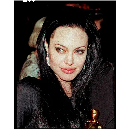 Анджелина Джоли на премии «Оскар» в 2000 году