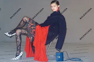 Первый взгляд на рекламную кампанию Balenciaga осень-зима 2017–2018