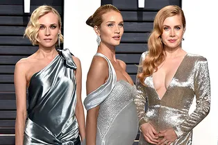 После бала: будущая мама Роузи Хантингтон-Уайтли на послеоскаровской вечеринке После бала: будущая мама Роузи Хантингтон-Уайтли на послеоскаровской вечеринке