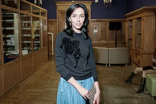 Эвелина Хромченко, Софья Троценко и Кирилл Рихтер на открытии выставки в Ленинке