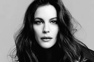 Как носят ароматы голливудские звезды