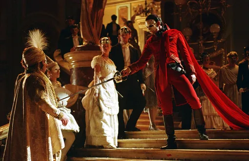Кадр из фильма «Призрак оперы», 2004 г. Кадр из фильма «Призрак оперы», 2004 г.