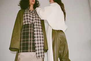 Идеальные кожаные тренчи, косухи и клетчатые костюмы в коллекции Ushatáva