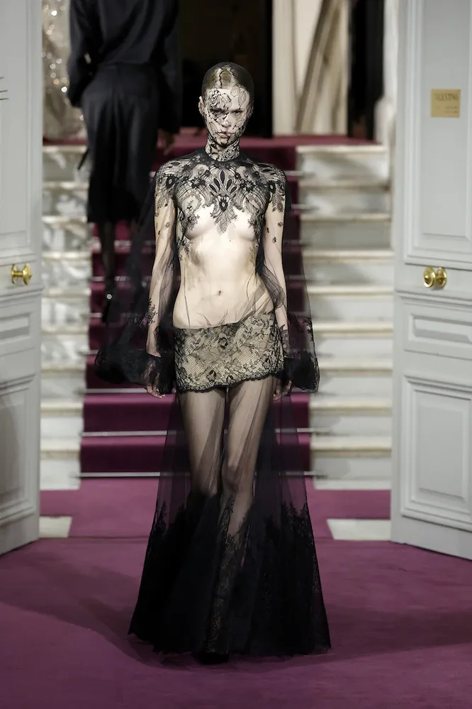 Valentino Haute Couture весна-лето 2024