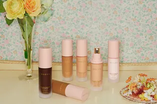 Карманный роллер от стресса, классный тональный Gucci и другие бьюти-новинки