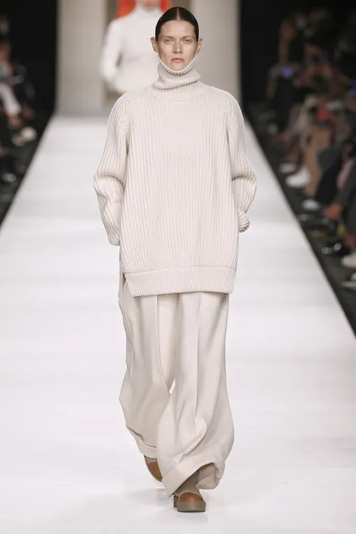 Max Mara осень-зима 22/23 Max Mara осень-зима 22/23