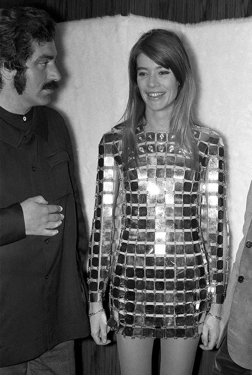 Пако Рабан и Франсуаз Арди в платье Paco Rabanne, 1968 год