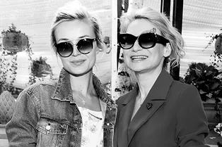 Алена Ахмадуллина, Полина Гагарина, Яна Рудковская, Эвелина Хромченко на бранче DressOne