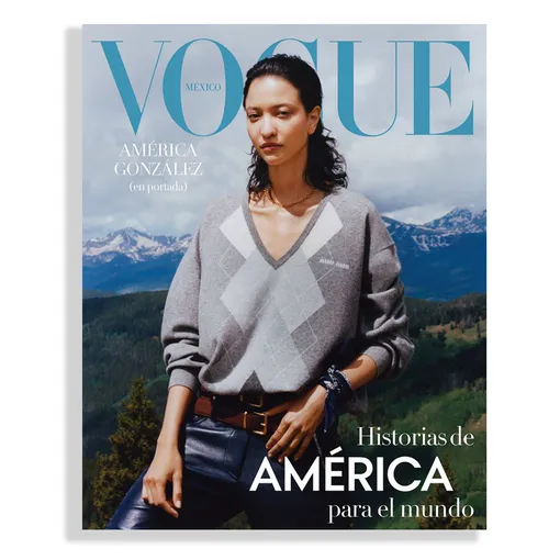 На обложке Vogue Mexico ноябрь 2023