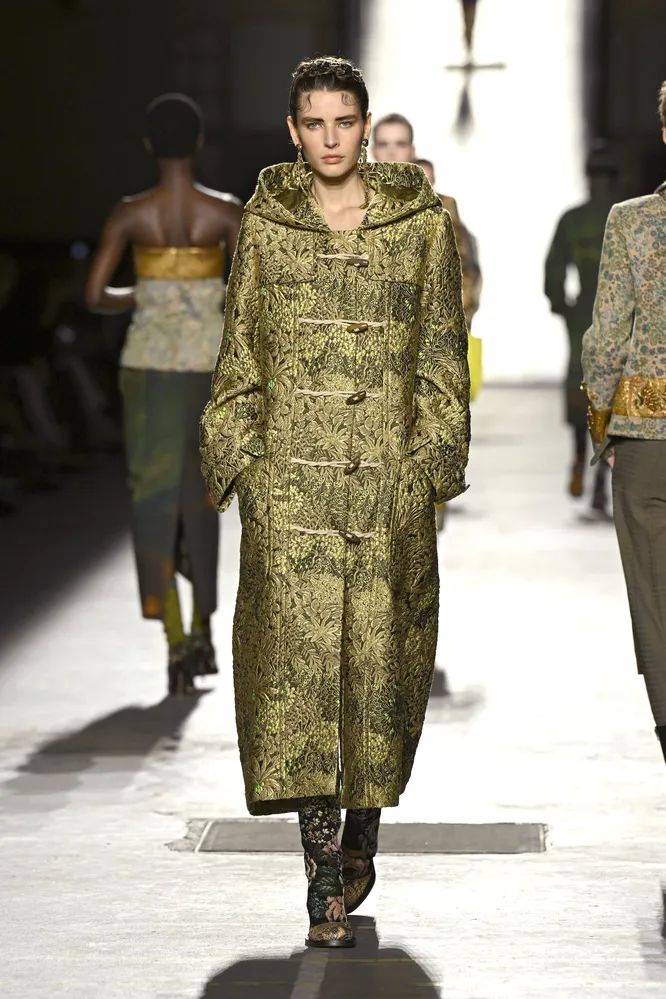 Dries Van Noten осень-зима 2026/27 Dries Van Noten осень-зима 2026/27