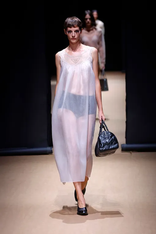 Prada весна-лето 2023 Prada весна-лето 2023