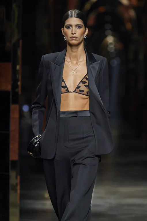 Fendi весна-лето 2022