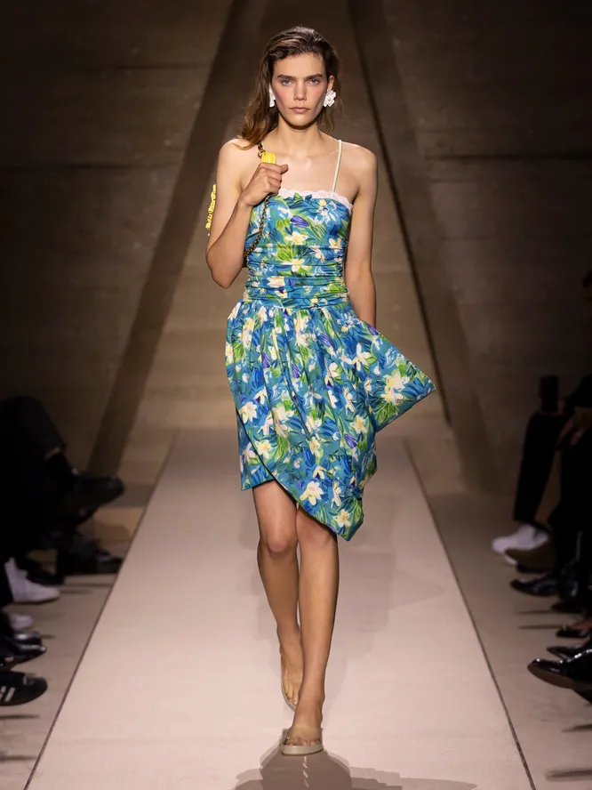 Chloé весна-лето 2026