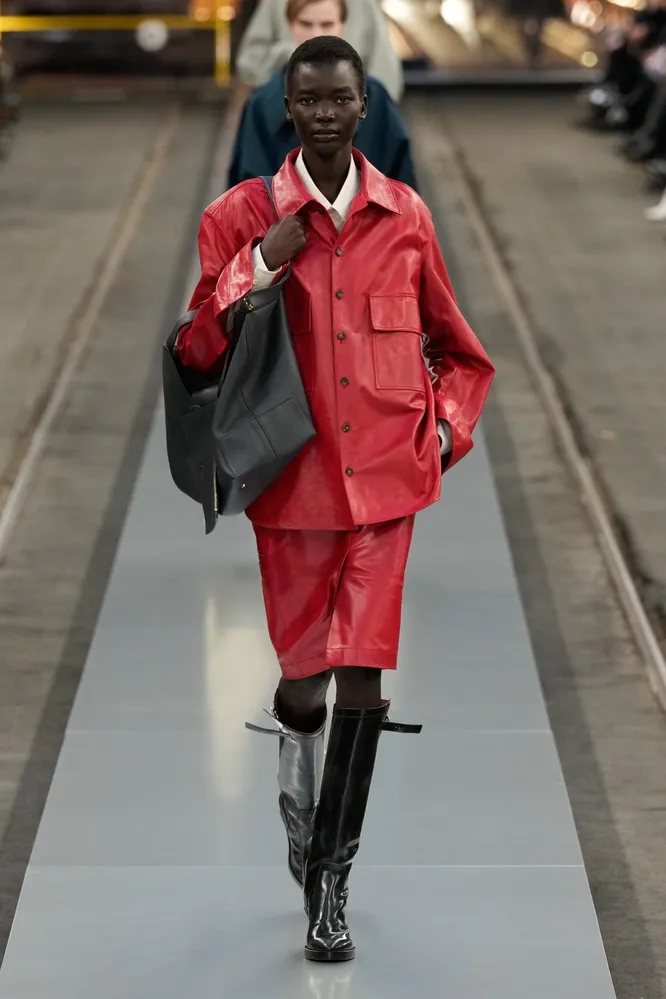 Tod's осень-зима 2024/2025 Tod's осень-зима 2024/2025