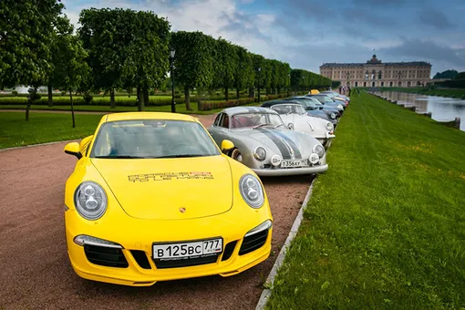 Первый парад Porsche в Санкт-Петербурге Первый парад Porsche в Санкт-Петербурге