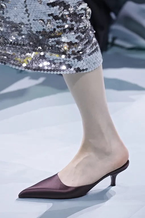 Prada весна-лето 2025 Prada весна-лето 2025