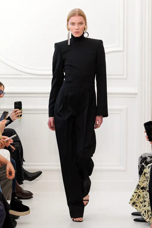 Givenchy осень-зима 2025/26 Givenchy осень-зима 2025/26