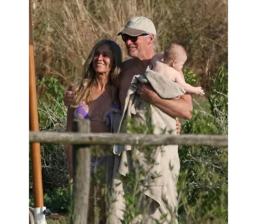 Ричард Гир с тещей и сыном Ричард Гир с тещей