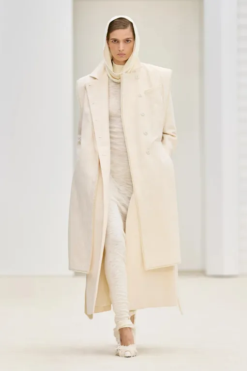 Ferrari весна-лето 2026