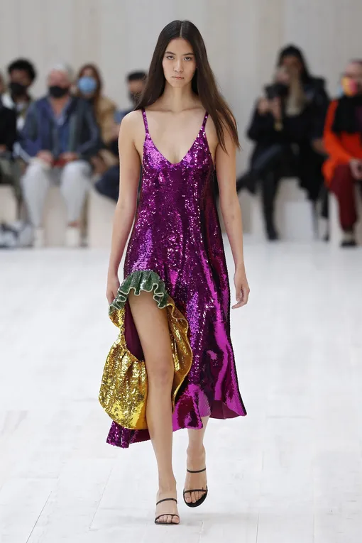Loewe весна-лето 2022 Loewe весна-лето 2022
