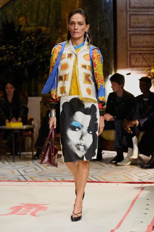 Versace весна-лето 2026 Versace весна-лето 2026