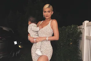 Кайли Дженнер объяснила, почему сбежала с праздничной вечеринки Ким Кардашьян