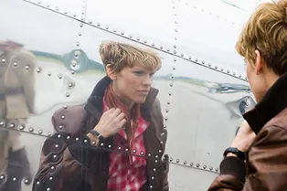 К полету готовы: кто из звезд умеет управлять самолетом