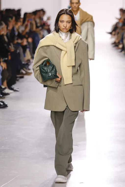 Bottega Veneta весна-лето 2026