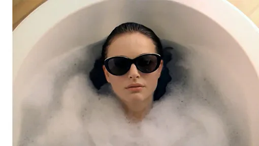 Кадр из видео «Miss Dior Chérie» с Натали Портман, 2011 год