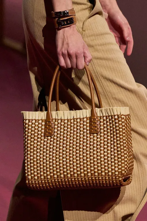 Hermès весна-лето 2025 Hermès весна-лето 2025