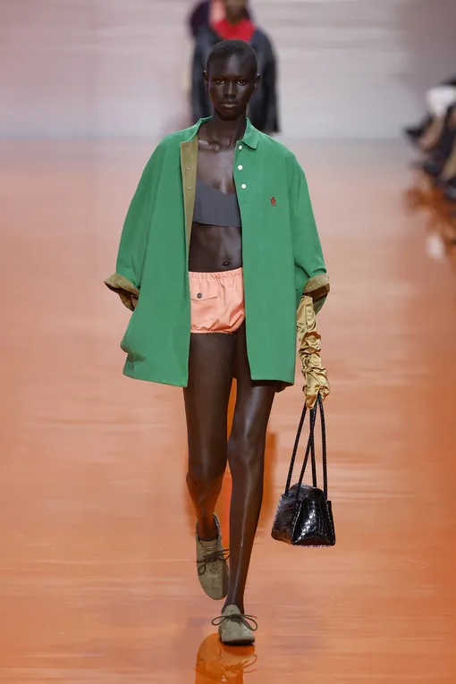 Prada весна-лето 2026