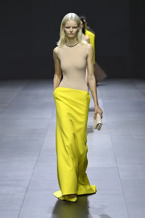 Valentino весна-лето 2023 Valentino весна-лето 2023