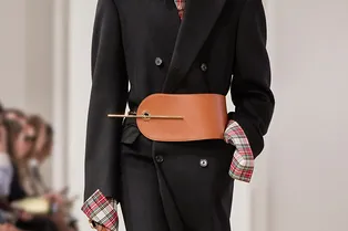 Базовый минимум-2026: 10 акцентных ремней, которые «сделают» любой образ