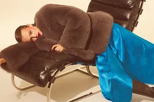 ￼С￼ериал «Династия»: 6 модных образов в стиле 80-х