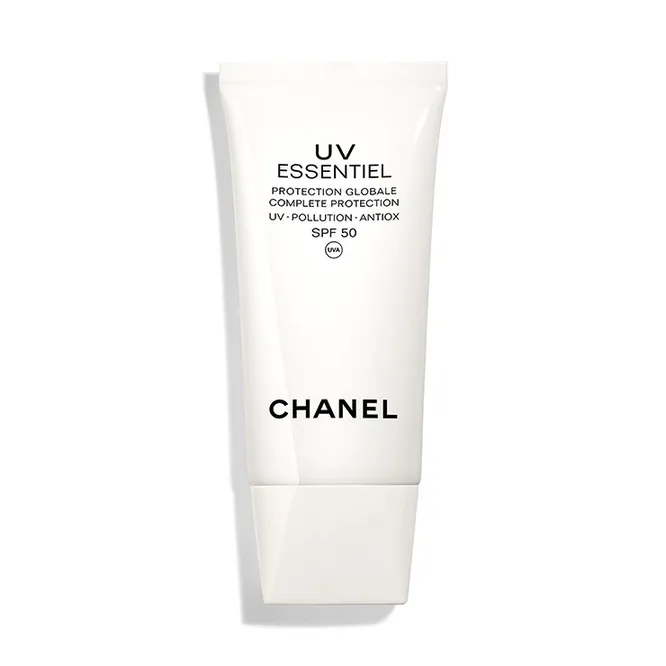 Средство для лица, шеи и зоны декольте SPF 50 UV Essentiel, Chanel