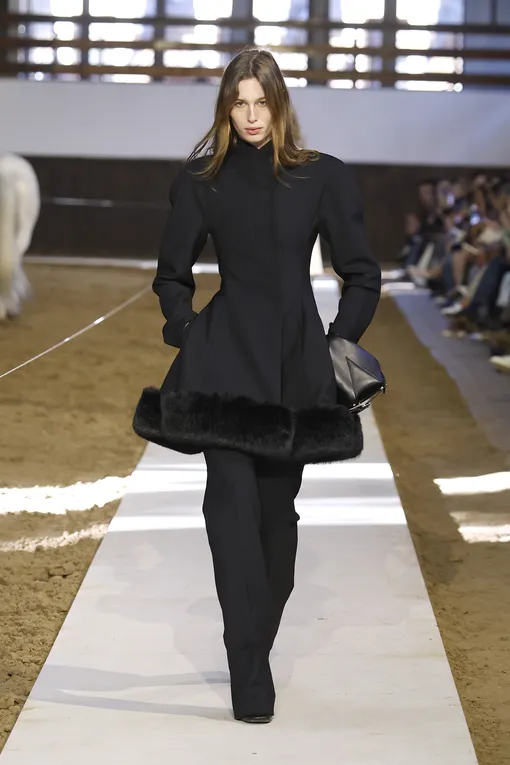 Stella McCartney осень-зима 2026/27 Stella McCartney осень-зима 2026/27