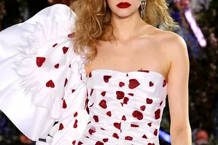 Романтичное настроение: 10 вещей с принтом в виде сердец