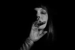 «Дэвид для меня больше, чем вдохновение», — звезда «Твин Пикс» Криста Белл о Дэвиде Линче и внеземной природе творчества