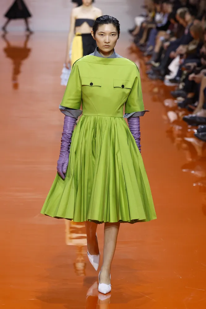 Prada весна-лето 2026