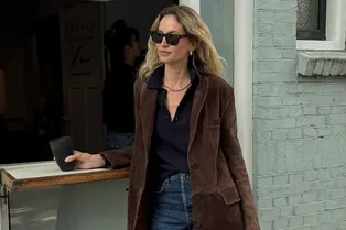 Как носить замшу — самый трендовый материал осени Как носить замшу — самый трендовый материал осени