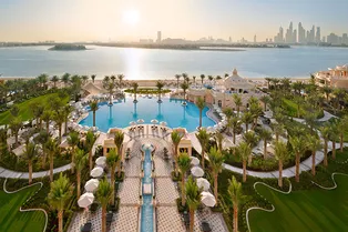 Куда сбежать от декабрьского мороза