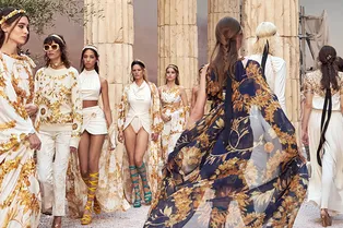 Современная античность: шоу Chanel Cruise на руинах древнегреческого храма Современная античность: шоу Chanel Cruise на руинах древнегреческого храма