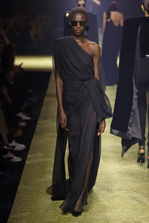 Saint Laurent осень-зима 2023/24 Saint Laurent осень-зима 2023/24