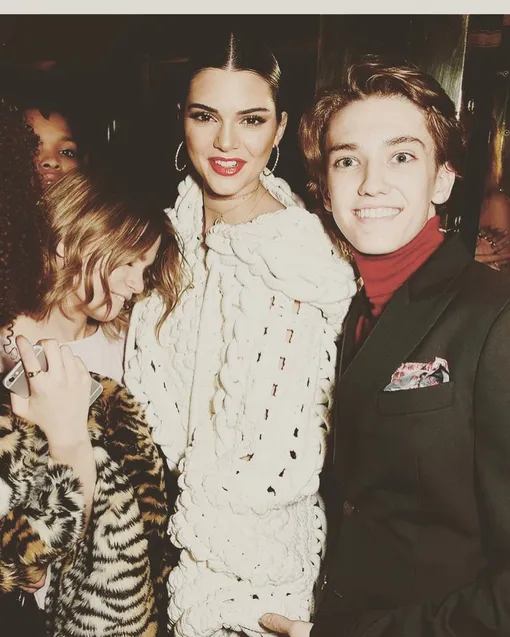 Кендалл Дженнер и Джулиан МакКей Кендалл Дженнер и Джулиан МакКей