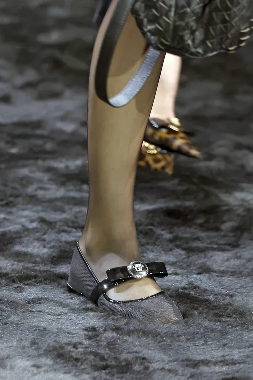Versace осень-зима 2024/25 Versace осень-зима 2024/25